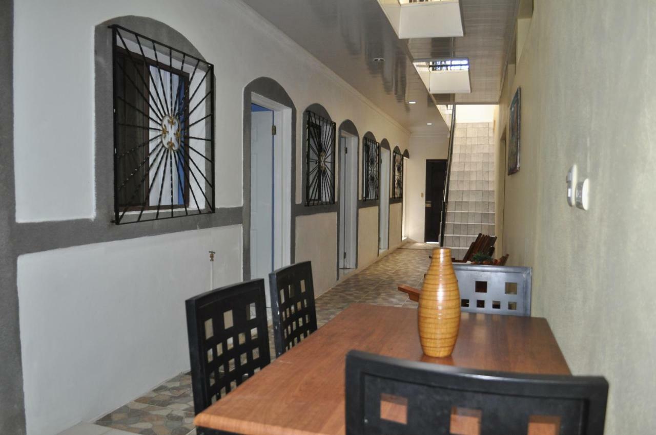 Hotel Casa Blanca León Exteriér fotografie